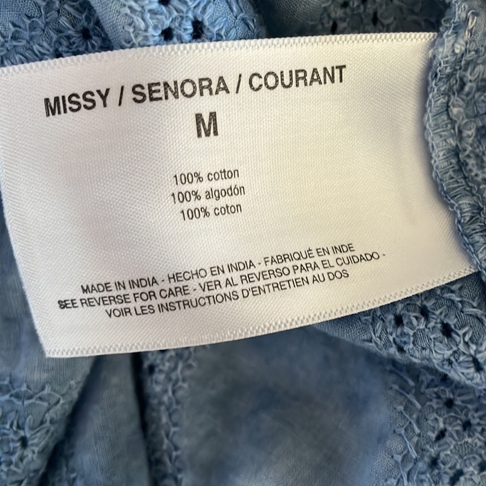 Nine West Jeans Blue Embroidered Boho Popover Blouse Top Medium Cotton - Picture 8 of 8